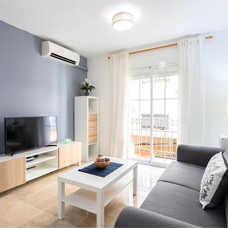 Holidays2Malaga Capuchinos French Balconies, Private Parking, Wifi & Air Con エクステリア 写真