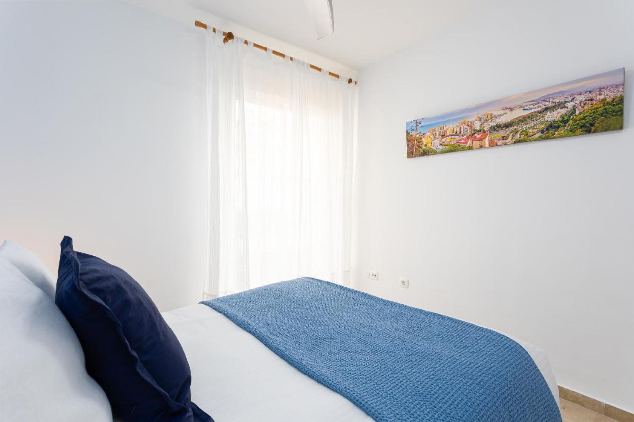 Holidays2Malaga Capuchinos French Balconies, Private Parking, Wifi & Air Con エクステリア 写真