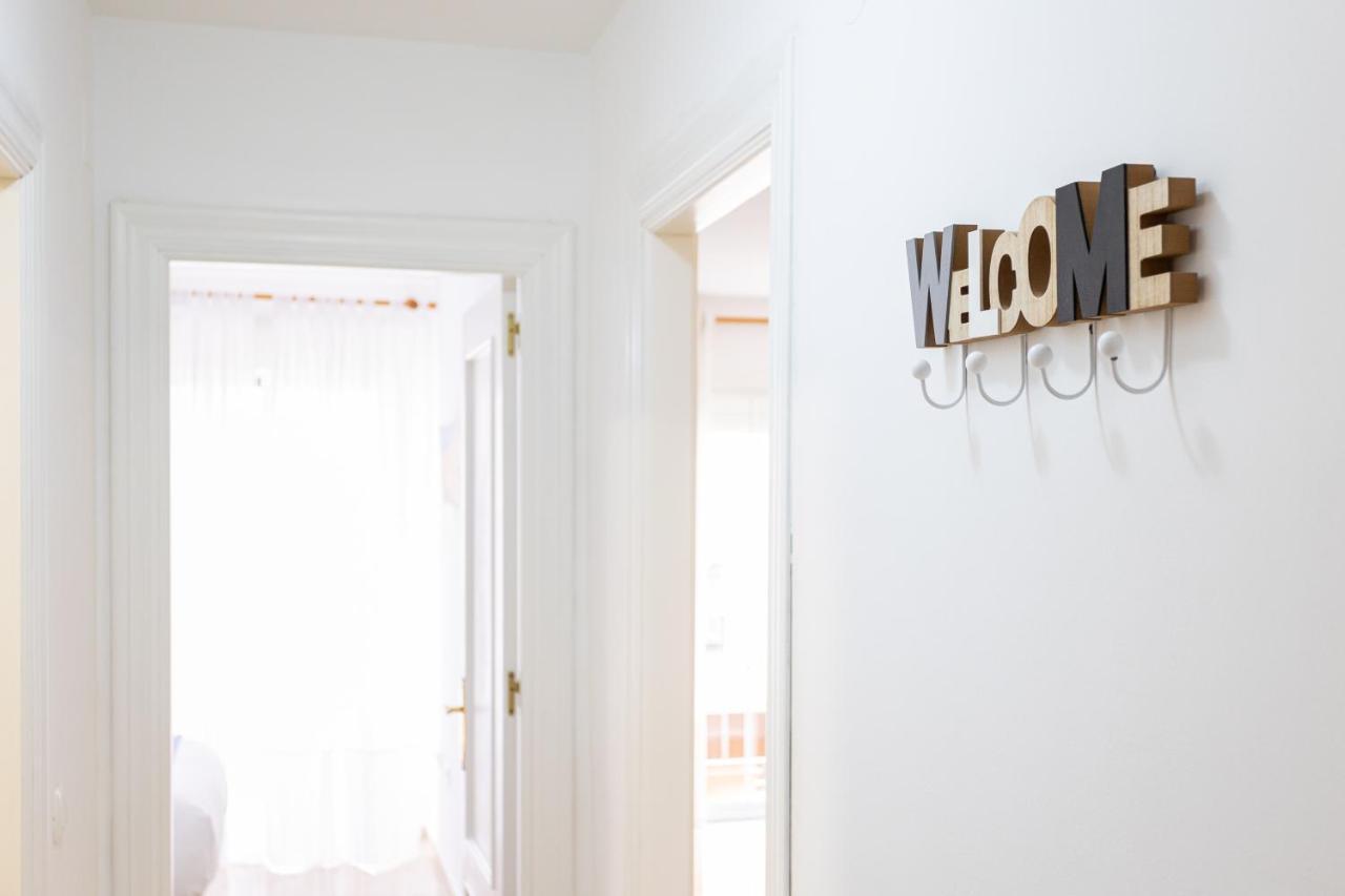 Holidays2Malaga Capuchinos French Balconies, Private Parking, Wifi & Air Con エクステリア 写真