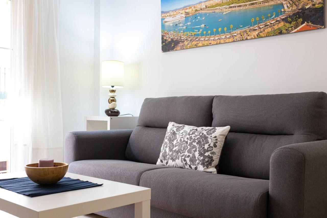 Holidays2Malaga Capuchinos French Balconies, Private Parking, Wifi & Air Con エクステリア 写真